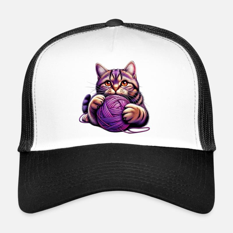 Le chat joue avec une pelote de laine Casquette trucker 