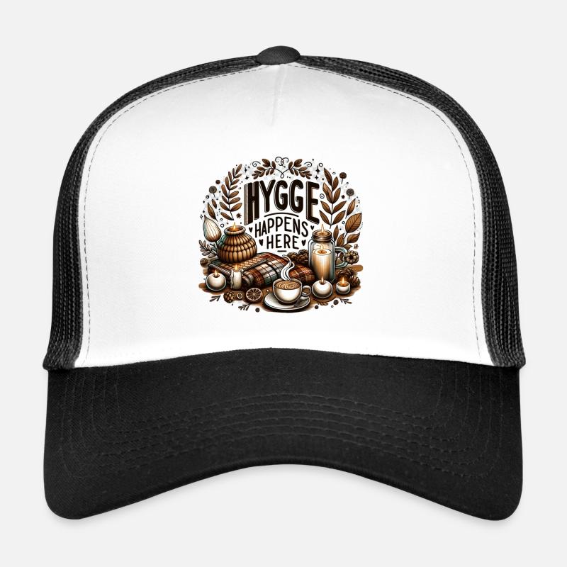 Hygge passiert hier - Trucker Cap - Weiß/Schwarz