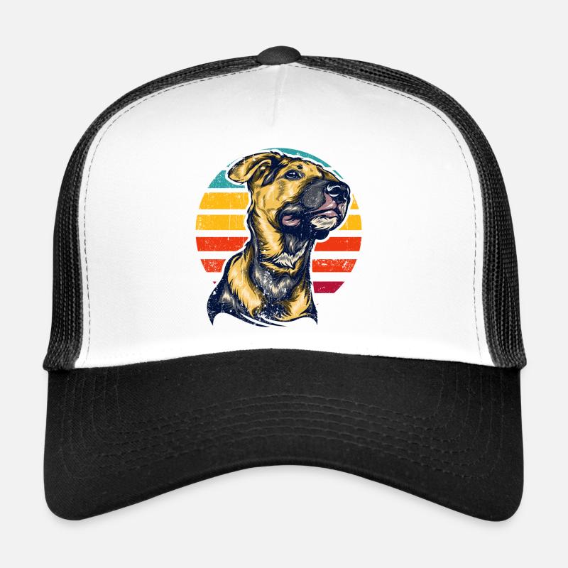 Portrait du Chien au coucher du soleil Casquette trucker 