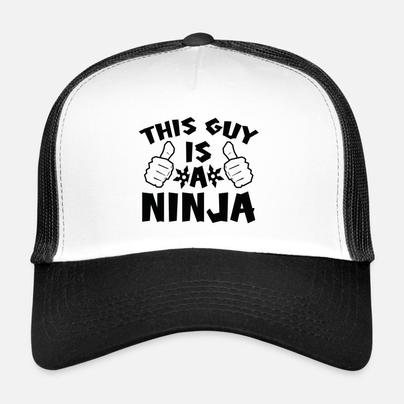 Dieser Typ ist ein Ninja Trucker Cap