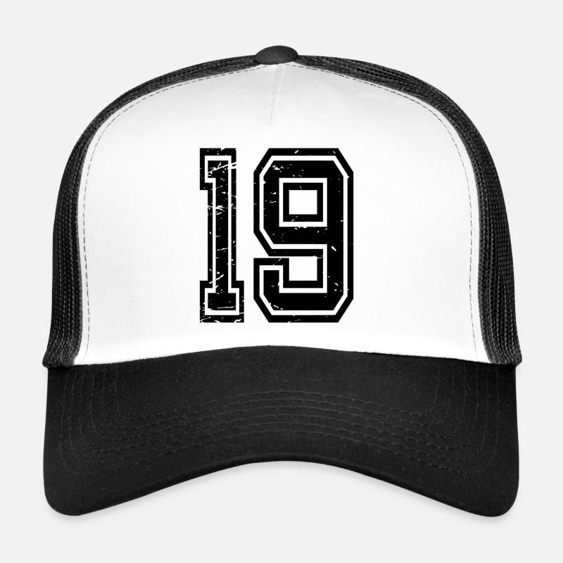 19 Corum noir utilisé Casquette trucker 
