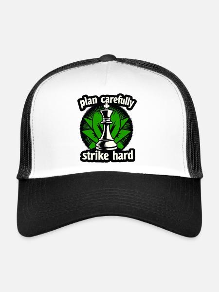 Schach plan carefully strike hard - Trucker Cap - white/black - Front