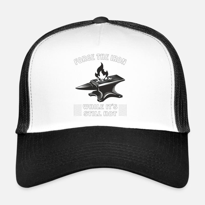AMBOSS SCHMIED FORGE THE IRON WHILE IT'S STILL HOT Trucker Cap