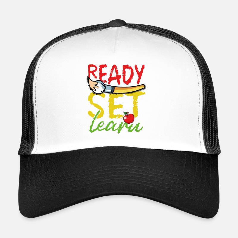 Ready-to-use learning set in white Trucker Cap