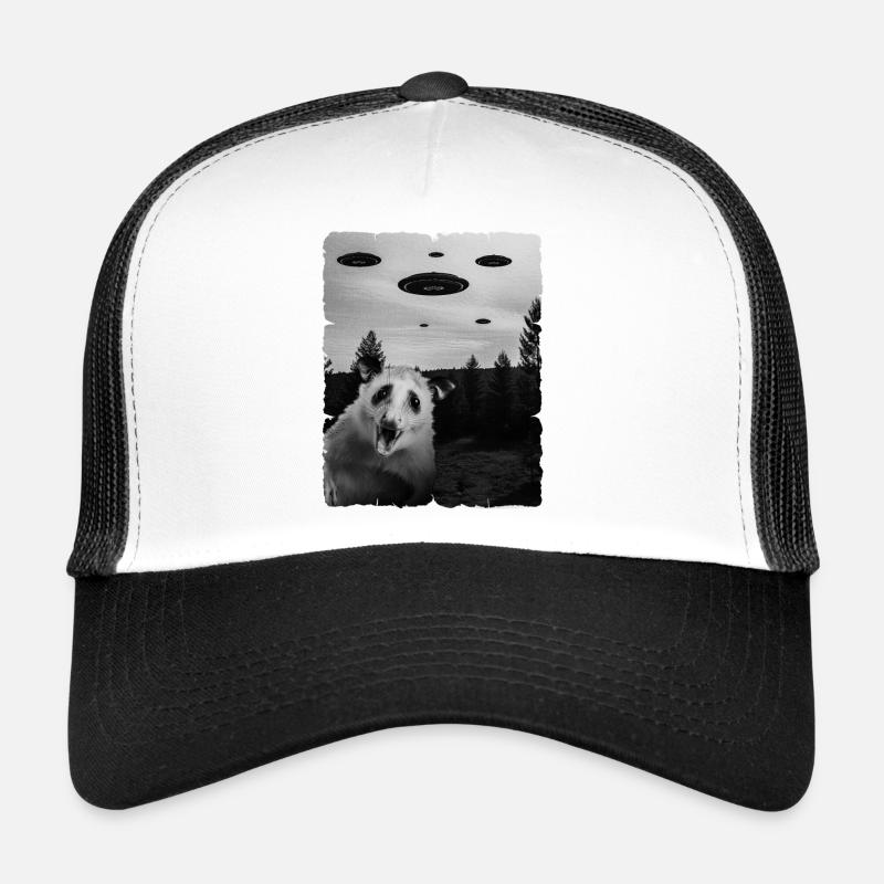 Opossum Auserirdisch Invasion Uap Weirdcore Trucker Cap
