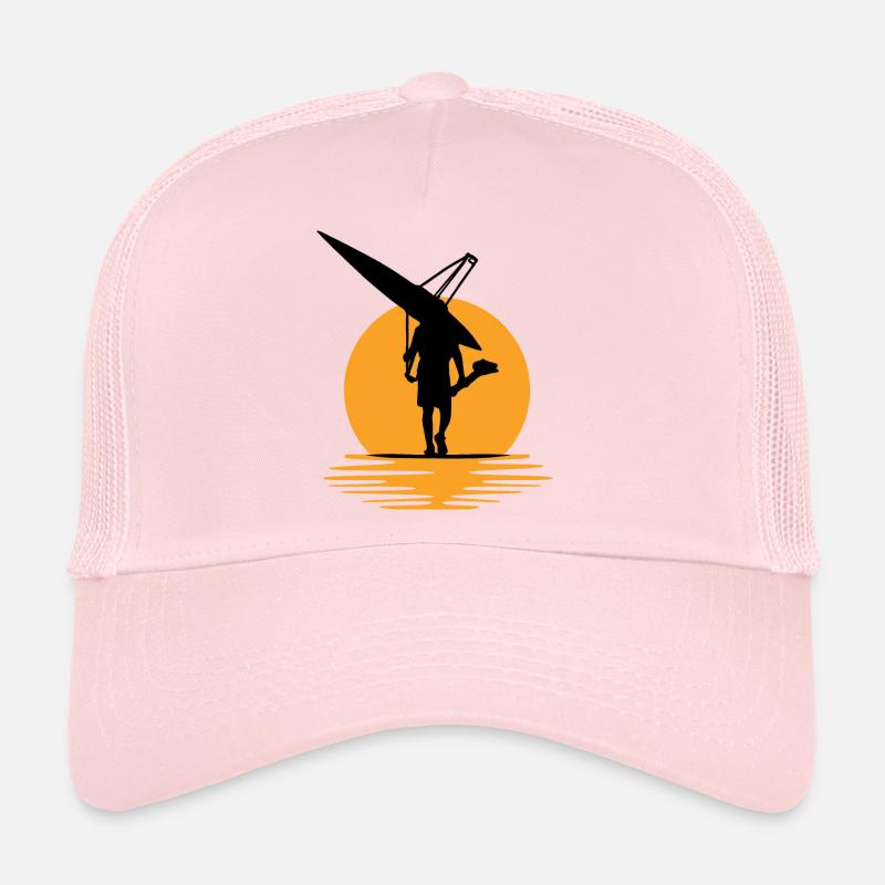 Silhouette d’aviron au coucher du soleil : art des eaux tranquilles Casquette trucker 