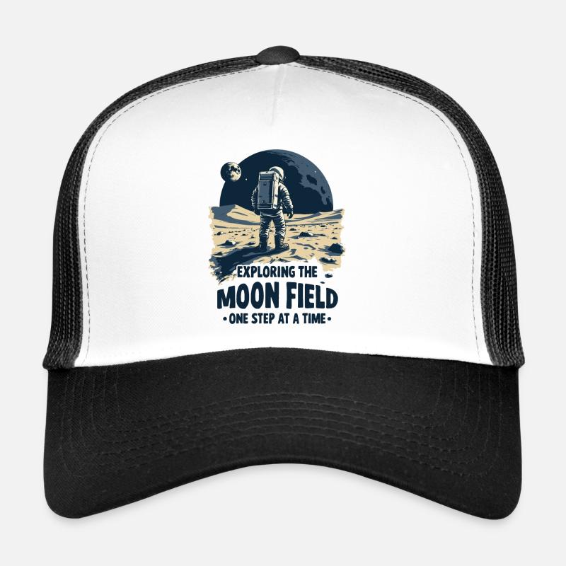 MOON FIELD Trucker Cap
