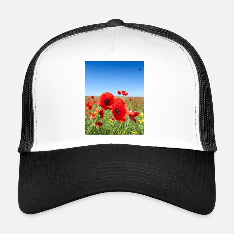 Les coquelicots dans le champ bleu Casquette trucker 