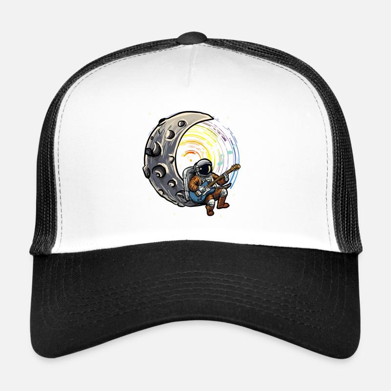Mond-Groove Astronaut Trucker Cap