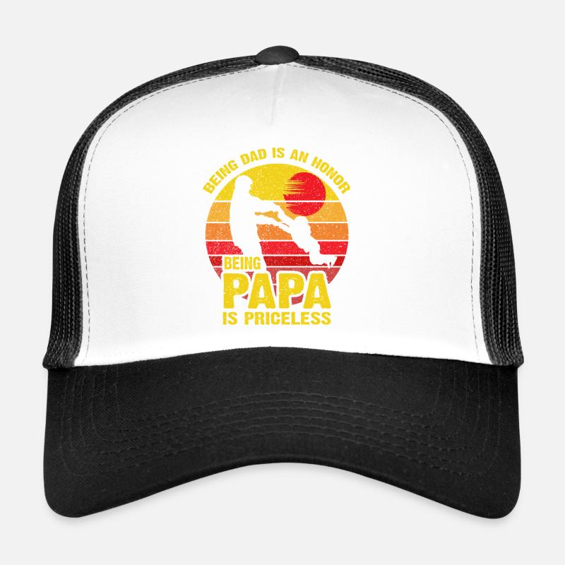 Papa Pride: Unbezahlbare Papa-Momente Trucker Cap
