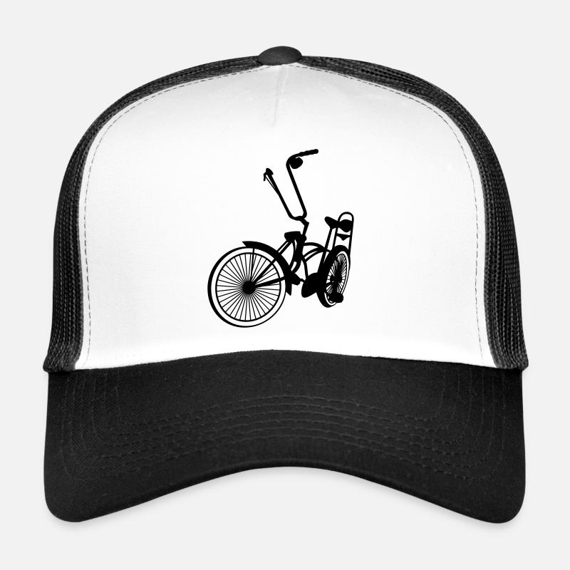 Vélo lowrider avec des rayons Casquette trucker 