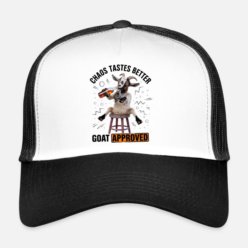 Chèvre sur tabouret en train de boire de la bière Casquette trucker 