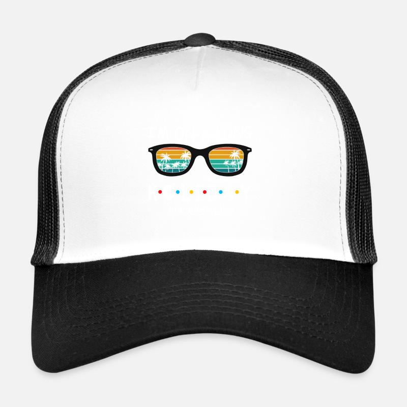 I’m on holiday Trucker Cap