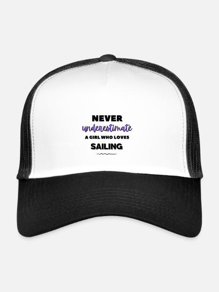 Ne sous-estimez jamais une fille qui aime la voile - Casquette trucker  - blanc/noir - Devant