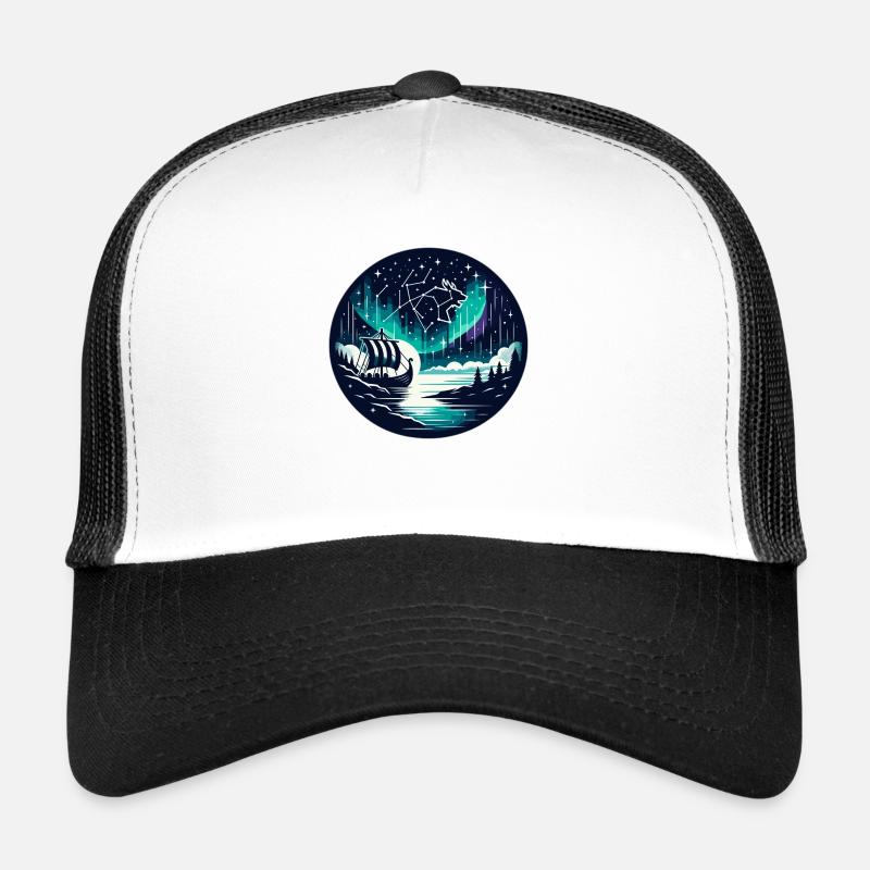 Segelschiff unter Sternenhimmel und Nordlichtern - Trucker Cap - Weiß/Schwarz