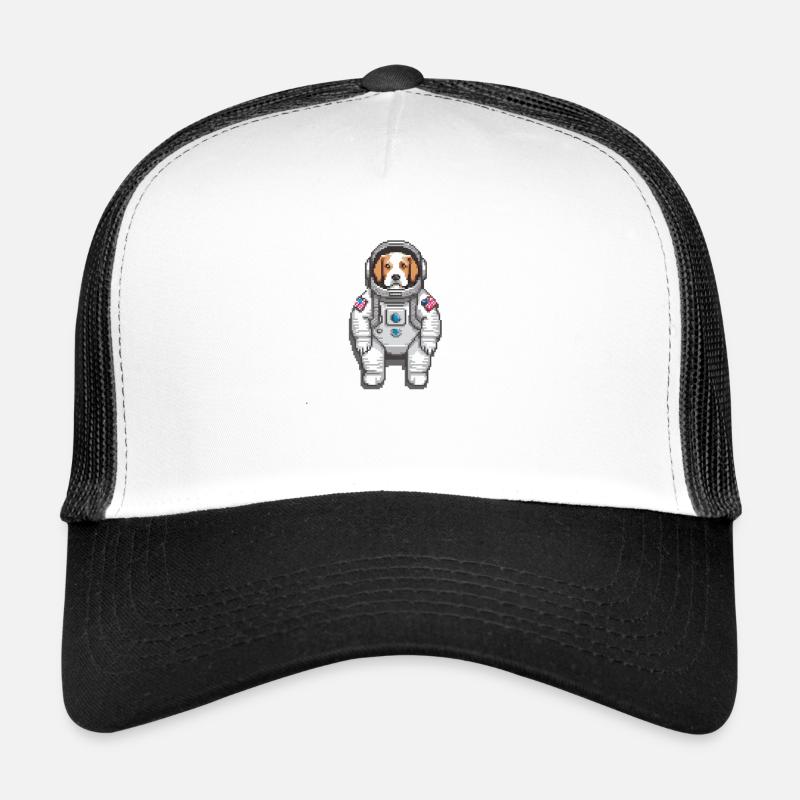 Cosmic Canine Cadet: Odyssee im Weltraum eines Pixelwelpen - Trucker Cap - Weiß/Schwarz