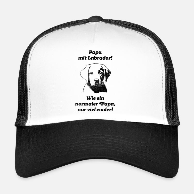 Papa mit Labrador Trucker Cap