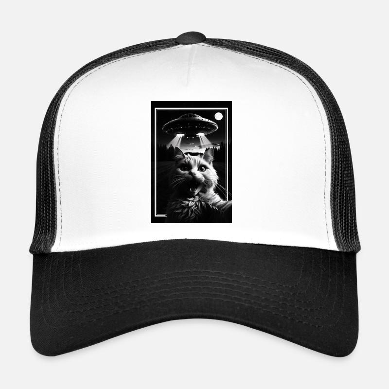 Cat Selfie with UFO – Funny Alien Encounter Trucker Cap