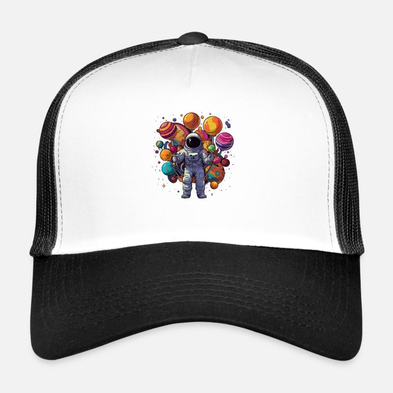 Astronaut mit Planeten Lollipops in den Händen Trucker Cap