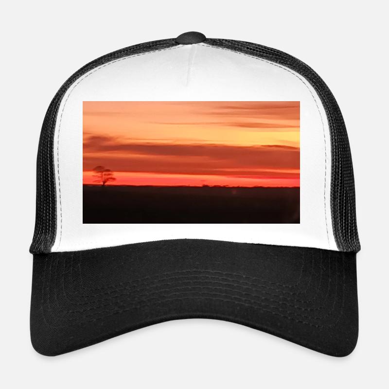 Burning skies - Trucker Cap - white/black