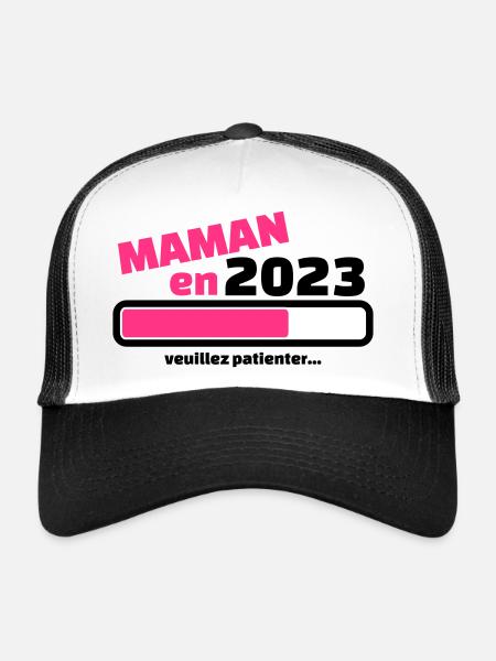 maman en 2023 veuillez patienter - Casquette trucker  - blanc/noir - Devant