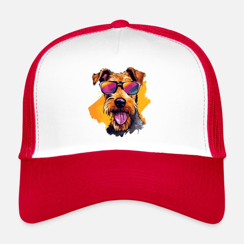 Airedale Terrier coloré portant des lunettes de soleil Casquette trucker 