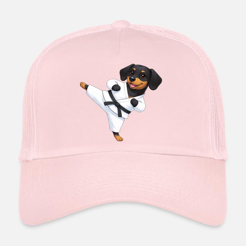 Süßer Rottweiler Dackel Karate Cartoon Kampfsport - Trucker Cap - Hellrosa