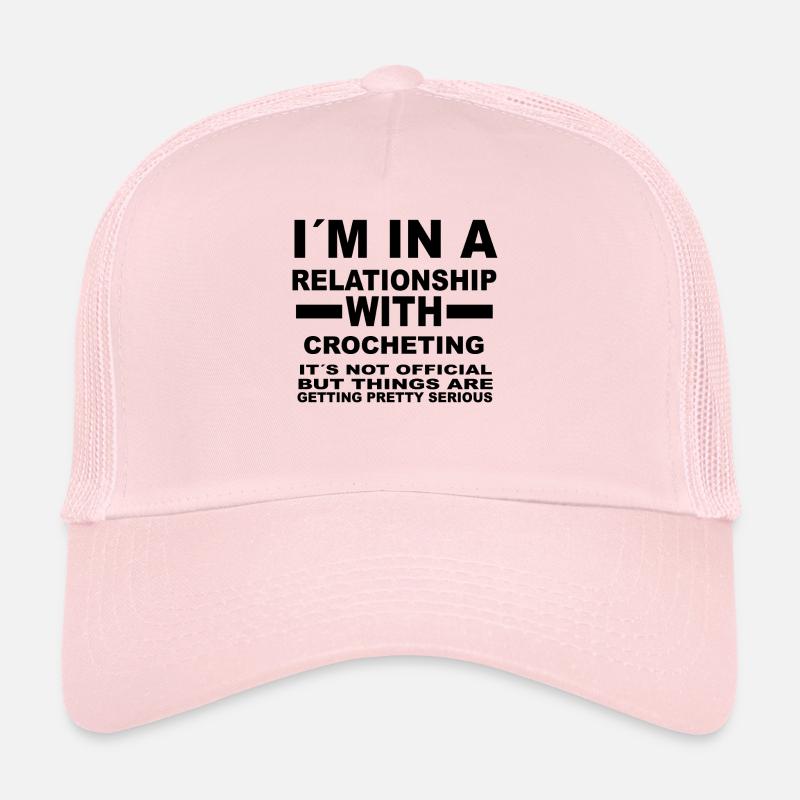 relation avec le crochet Casquette trucker 