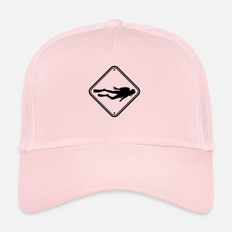 diver note shield caution caution club unt Trucker Cap