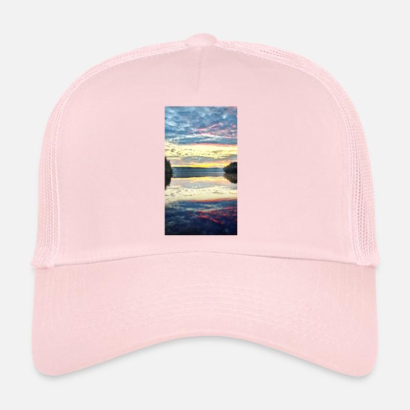 Sunset at the quiet lake - Trucker Cap - pale pink