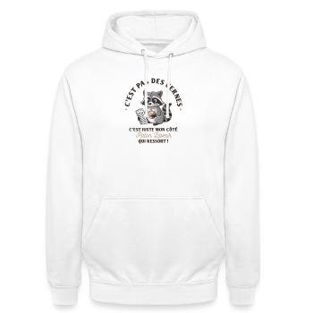 C'est pas des cernes, c'est mon côté raton laveur - Sweat-shirt à capuche unisexe - blanc - Devant - AI Model Male 185 dark (185cm) & AI Model Female 172 dark (172cm)