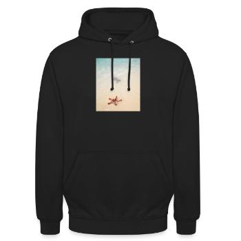 Liebe am Strand und Seesterne - Unisex Hoodie - Schwarz - Vorne - Alina (178cm) & Michal (187cm)