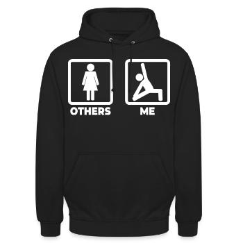 Yoga Strichfiguren - Unisex Hoodie - Schwarz - Vorne - Alina (178cm) & Michal (187cm)