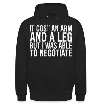 cela m’a coûté un bras et une jambe, mais j’ai pu négocier - Sweat-shirt à capuche unisexe - noir - Devant - Alina (178cm) & Michal (187cm)
