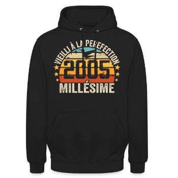 Jahrgang 2005 Retro Geburtstagsgeschenk 2005 - Unisex Hoodie - Schwarz - Vorne - Alina (178cm) & Michal (187cm)
