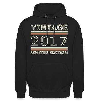 Millésime 2017 - Année 2017 Cadeau d’anniversaire 2017 - Sweat-shirt à capuche unisexe - noir - Devant - Alina (178cm) & Michal (187cm)