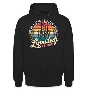 Geburtstagsgeschenk 1987 Jahrgang 1987 Retro 1987 - Unisex Hoodie - Schwarz - Vorne - Alina (178cm) & Michal (187cm)