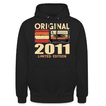 Birthday 2011 - Legendary since 2011 Gift 2011 - Unisex Hoodie - black - Front - Alina (178cm) & Michal (187cm)