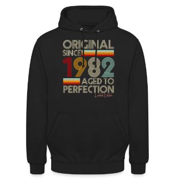 1982 - Unisex Hoodie - black - Front - Alina (178cm) & Michal (187cm)