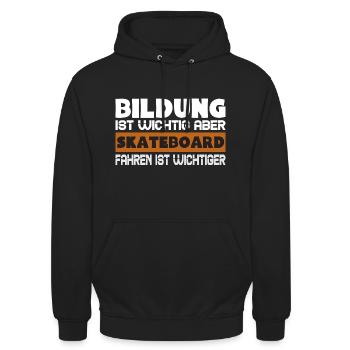 Skateboard fahren ist wichtiger als Bildung - Unisex Hoodie - Schwarz - Vorne - Alina (178cm) & Michal (187cm)