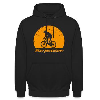 Ma passion le vélo - Sweat-shirt à capuche unisexe - noir - Devant - Alina (178cm) & Michal (187cm)