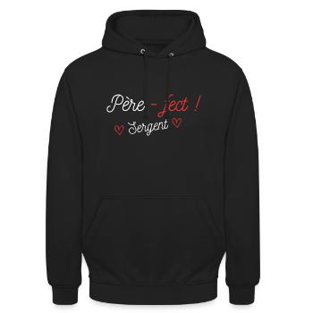 Père-fect ! Sergent (grade) - Sweat-shirt à capuche unisexe - noir - Devant - Alina (178cm) & Michal (187cm)