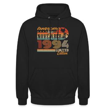 Eine Legende wurde im November 1994 geboren - 1994 - Unisex Hoodie - Schwarz - Vorne - Alina (178cm) & Michal (187cm)