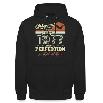 Juli 1977 Retro Geburtstag Geboren im Juli 1977 - Unisex Hoodie - Schwarz - Vorne - Alina (178cm) & Michal (187cm)