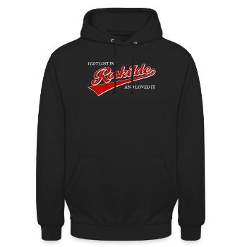 Ich habe mich in Roskilde verloren und es geliebt - Unisex Hoodie - Schwarz - Vorne - Alina (178cm) & Michal (187cm)