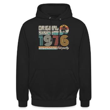 1976 anniversary 1976 born in 1976 anniversary - Unisex Hoodie - black - Front - Alina (178cm) & Michal (187cm)