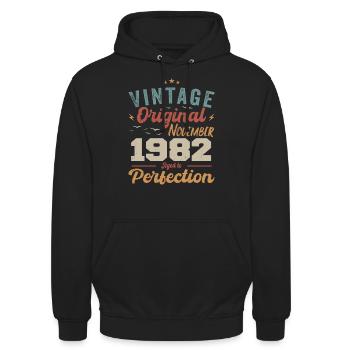 Légendaire depuis novembre 1982 - 1982 - Sweat-shirt à capuche unisexe - noir - Devant - Alina (178cm) & Michal (187cm)