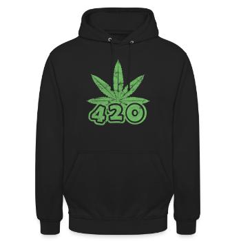 420 Cannabisblatt - Unisex Hoodie - Schwarz - Vorne - Alina (178cm) & Michal (187cm)