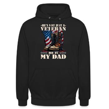 Père vétéran - Vétéran 4 juillet - Soldat - Sweat-shirt à capuche unisexe - noir - Devant - Alina (178cm) & Michal (187cm)