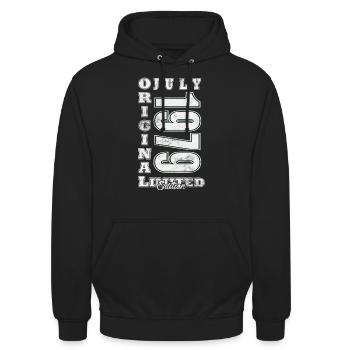 Juli 1979 Juli Geburtstagsgeschenk Juli 1979 - Unisex Hoodie - Schwarz - Vorne - Alina (178cm) & Michal (187cm)